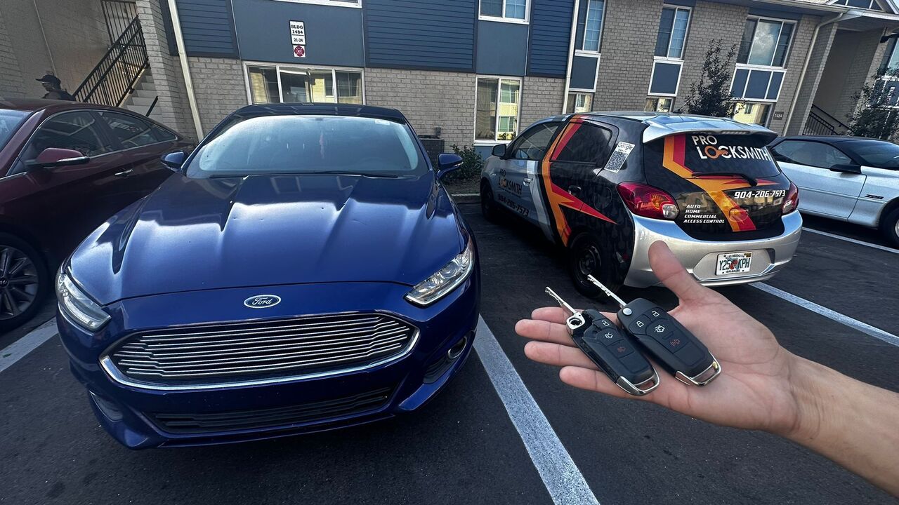 car key replacement on ford